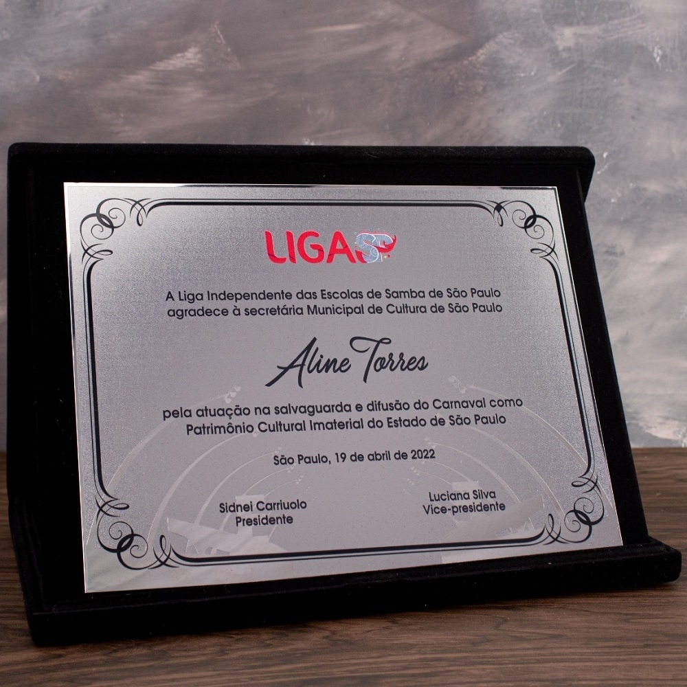 Placa de homenagem-PLC 001